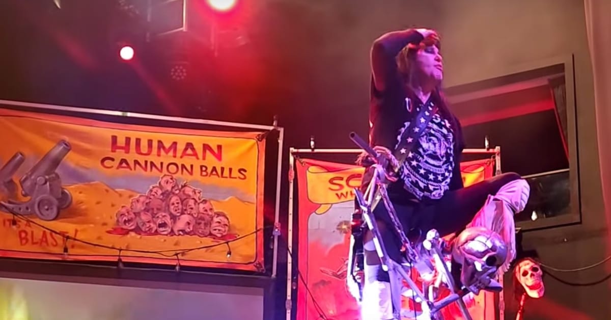 Watch W.A.S.P. tear through setclosing 'I Wanna Be Somebody' in Las