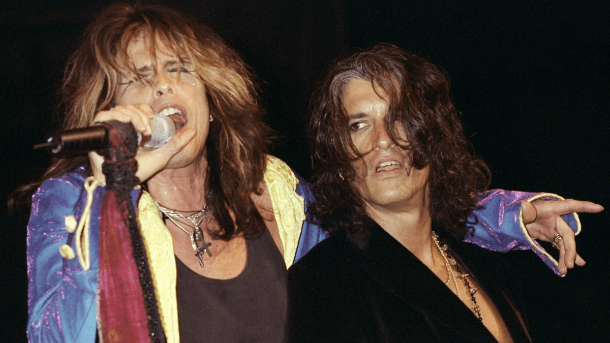 Aerosmith is a Ferrari': Going deep with Steven Tyler and Joe Perry about  the band, breakups and having Nine Lives - Metal Edge Magazine