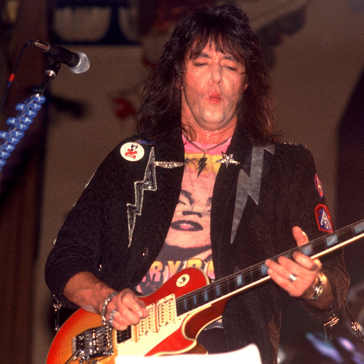 Ace Frehley flies solo with Frehley's Comet - Metal Edge Magazine