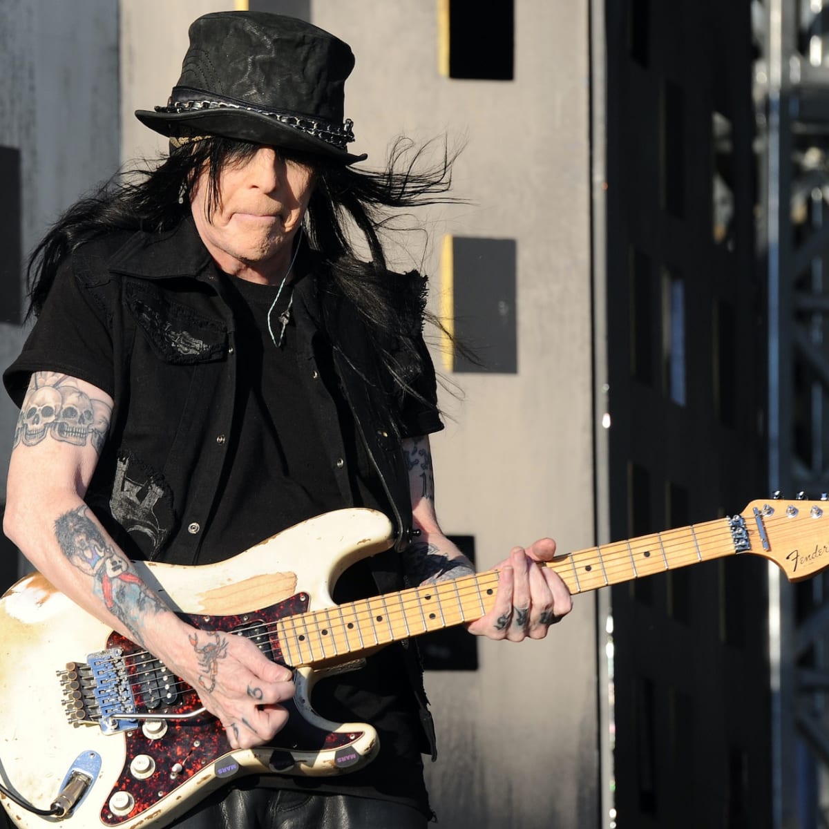 Mick Mars says he barely played any of the guitar parts on recent
