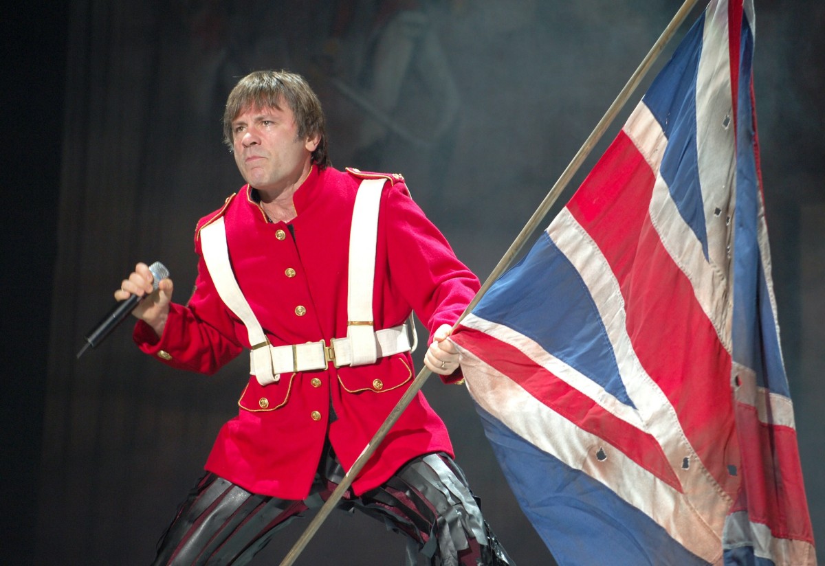 Watch Bruce Dickinson rage at Ozzfest 'This is an English f**king flag
